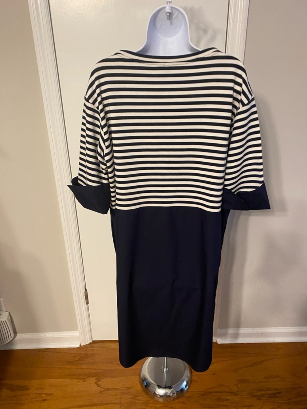 COS Dress - Picture 5 of 10